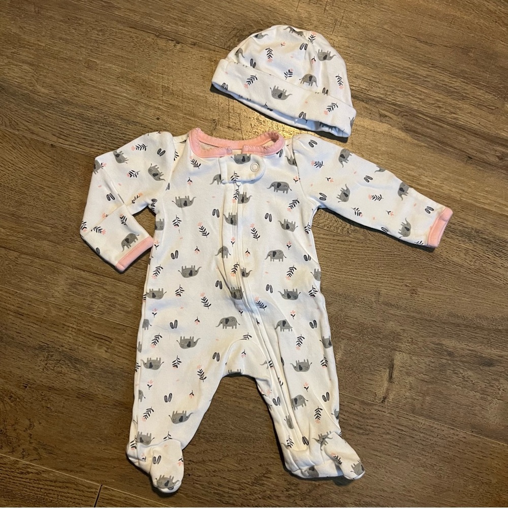 Just One You made by Carter’s Footie Outfit, size Preemie